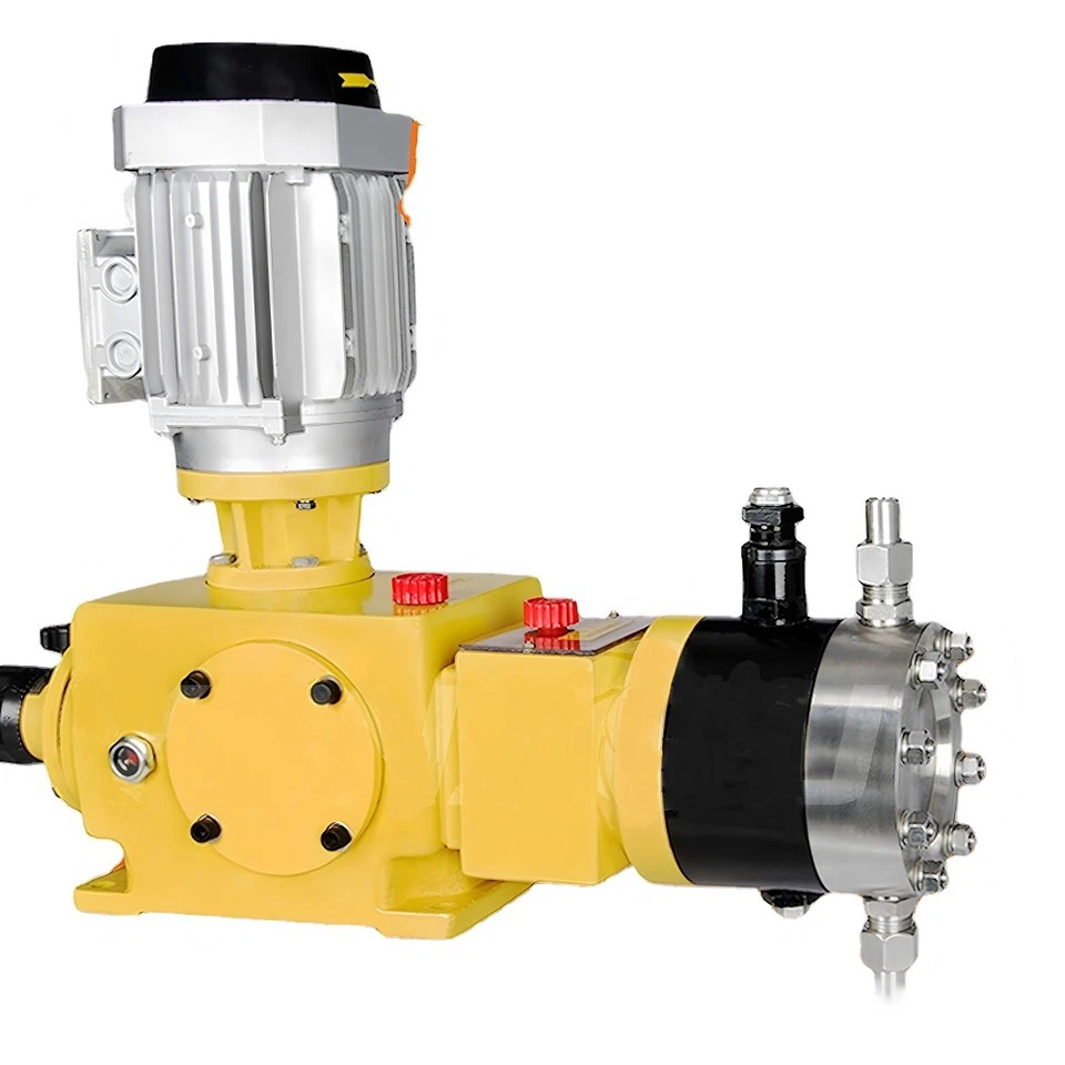 Pompă hidraulică de dozare cu membrană